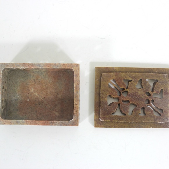 Vintage Carved stone box - Picture 8 of 9